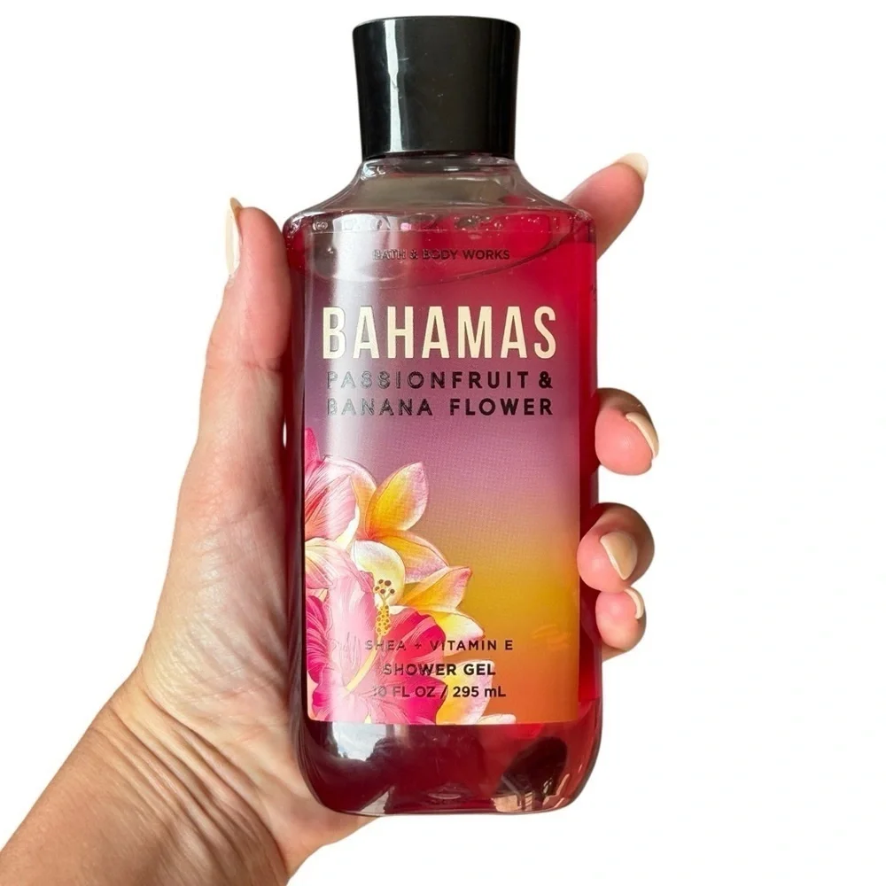 Bath & Body Works Bahamas Passionfruit & Banana Flower Shower Gel 10 oz